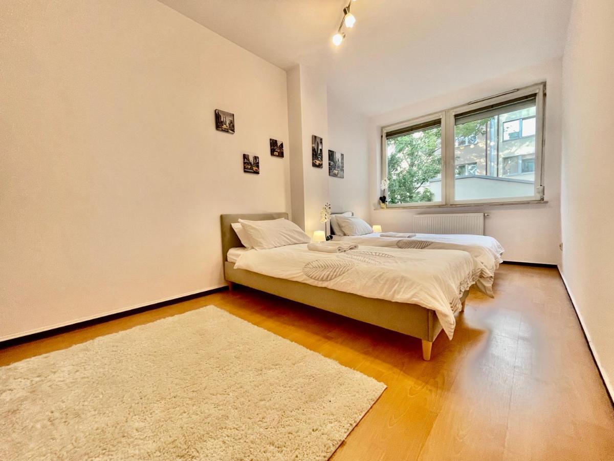 Warsaw Concierge Wola Ratusz Apartment Exterior photo