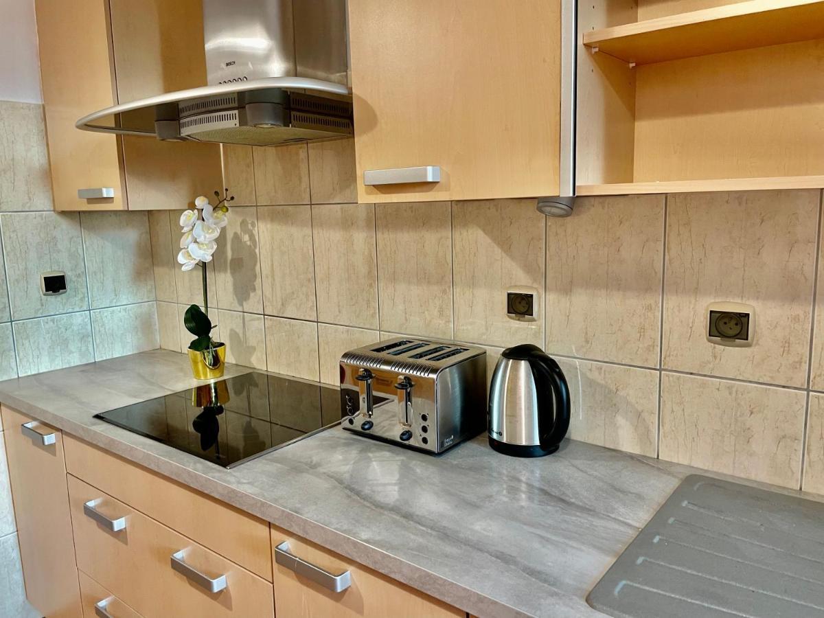 Warsaw Concierge Wola Ratusz Apartment Exterior photo
